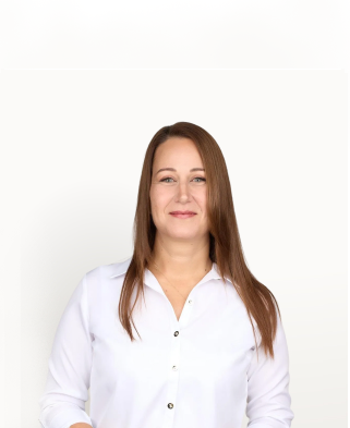 Ujvári Szilvia